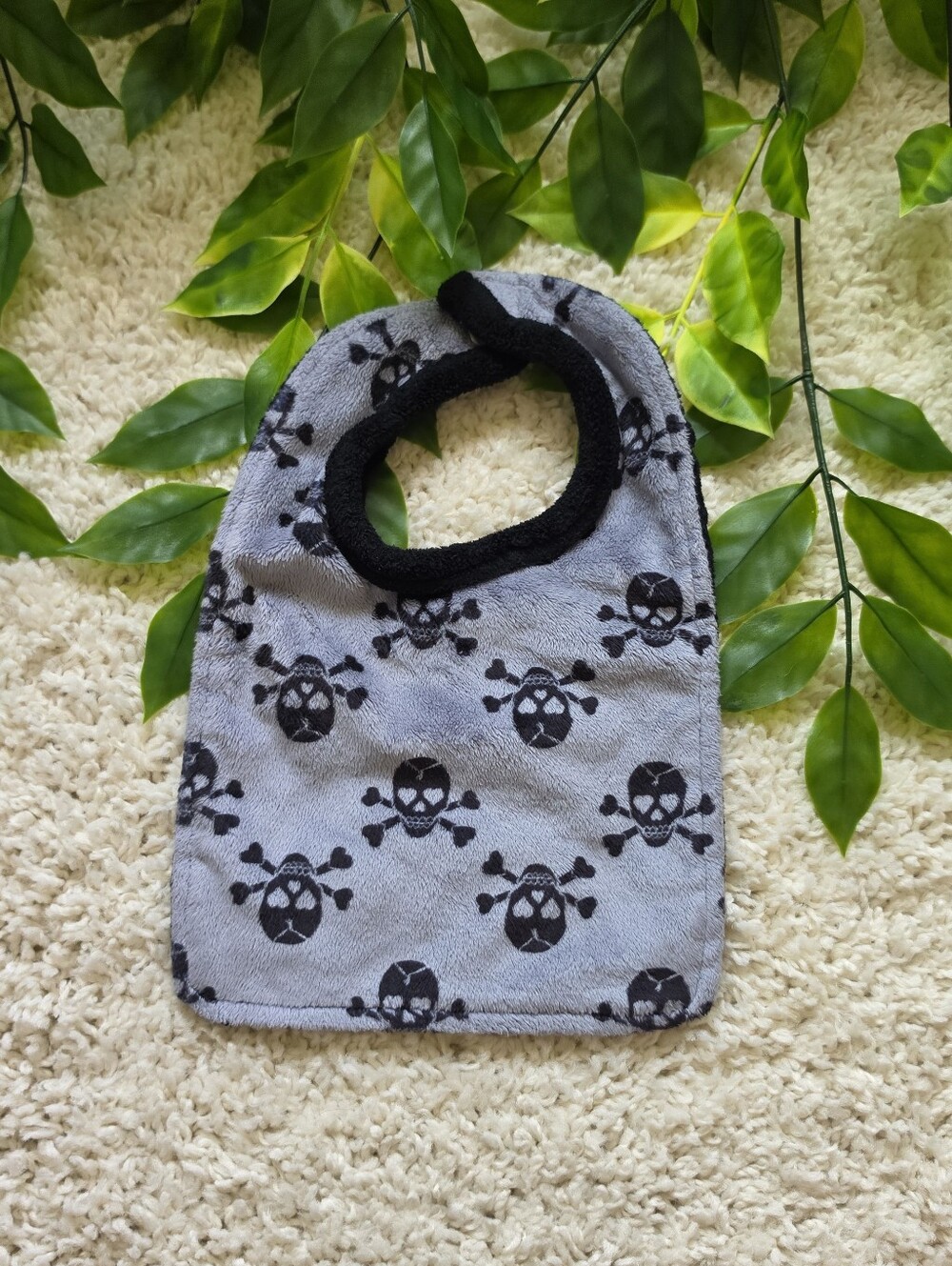 Baby Boy Skull & Crossbones Bib